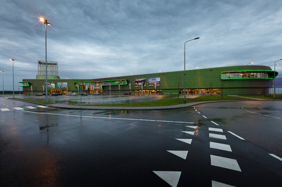 Architecte : NIO Architecten
Projet : Outdoor Center - Roermond, Pays-Bas. 
www.nio.nl