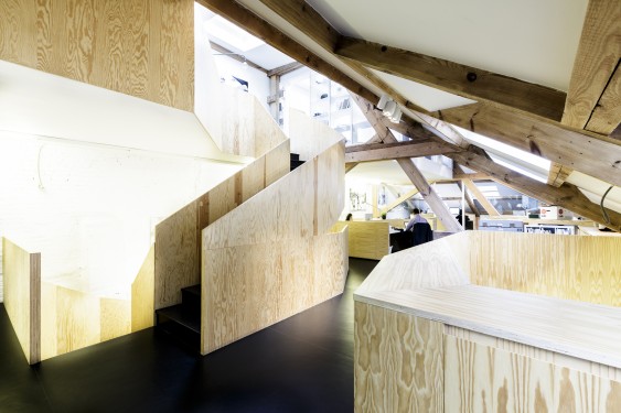 Architecte : Specimen Architects
Projet : 056. MDS Office - Ixelles, Belgique. 
www.specimenarchitects.com