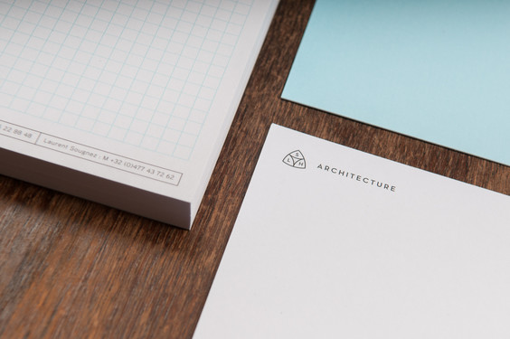 SLH Architecture

Réalisation de l'identité graphique du bureau d'architecture SLH (Henri Simonis + Laurent Sougnez).
Création de logo / carte de visite / compliment cards / bloc note / site web.