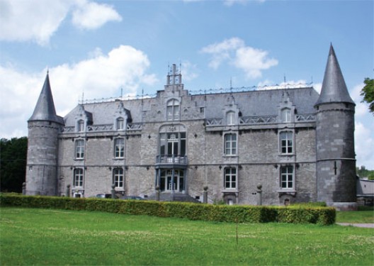 Atelier d'architecture Nicola Prebenna, Rehabilitation of the Château de Seilles into 19 appartments
