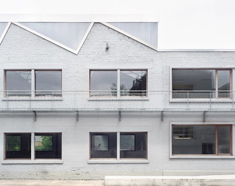 Ateliers pour artistes, par Atelier d'architecture AIUD