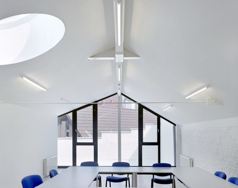 Maison de quartier Navez, par Vanden Eeckhoudt - Creyf Architectes